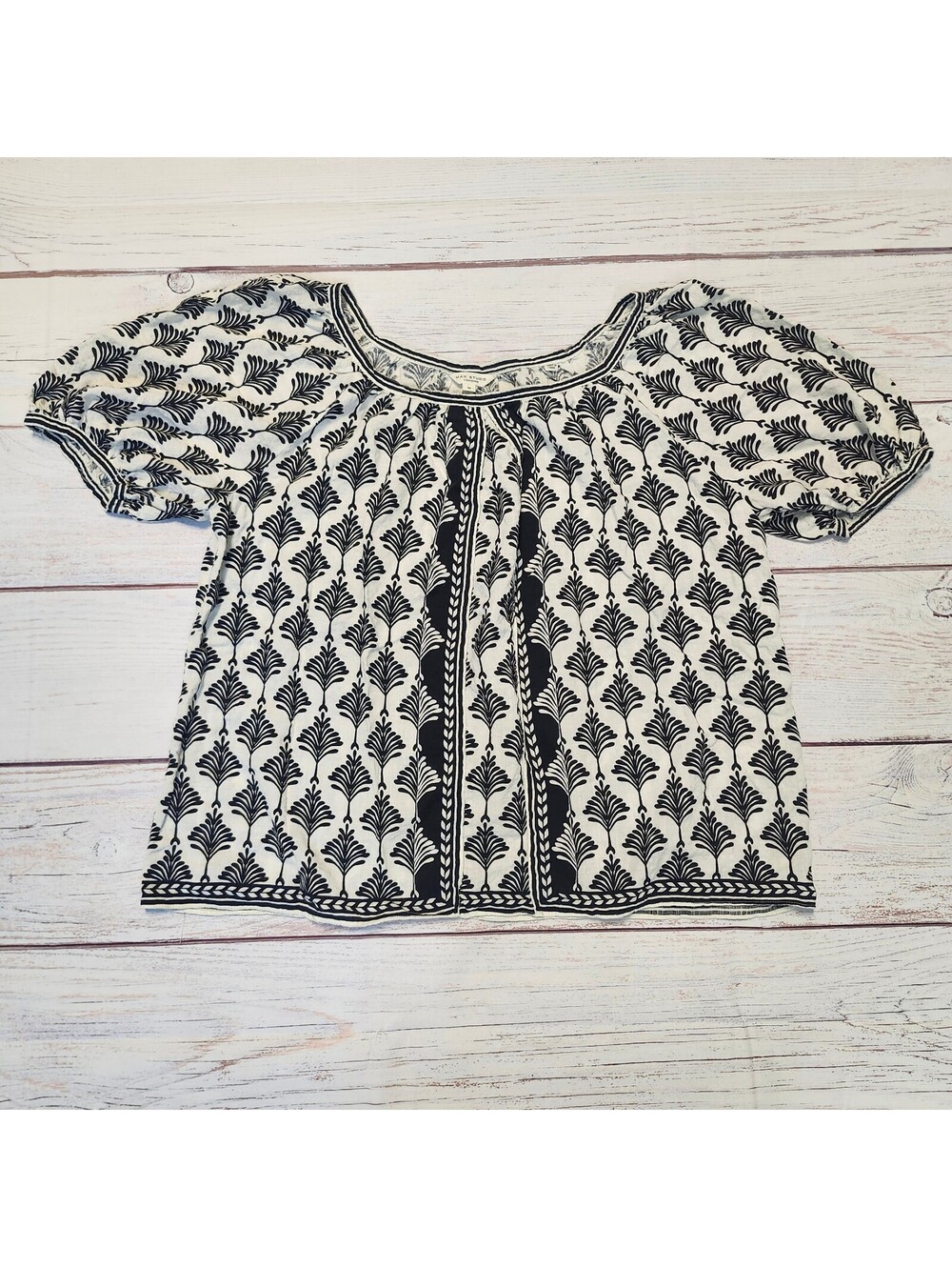 Max Studio London Black and White Patterned Blouse Medium